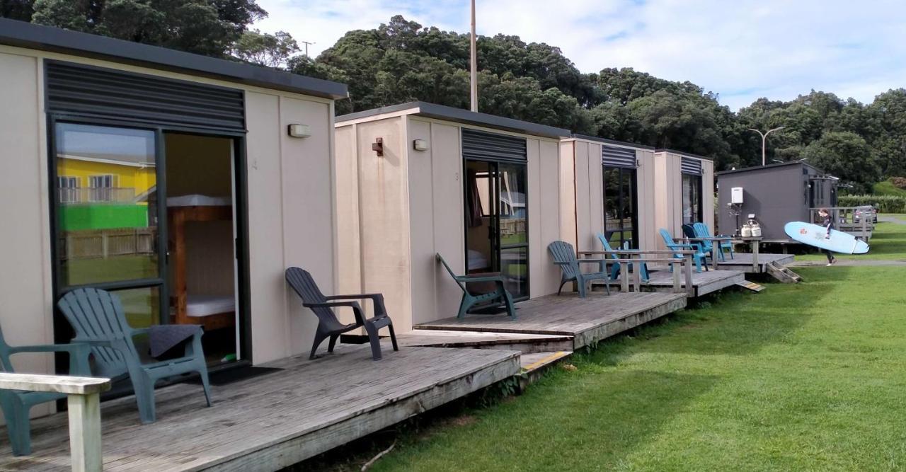 ホテル Opunake Beach Kiwi Holiday Park エクステリア 写真