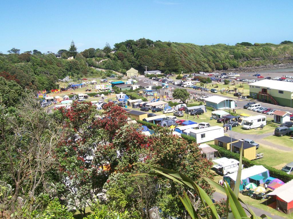 ホテル Opunake Beach Kiwi Holiday Park エクステリア 写真